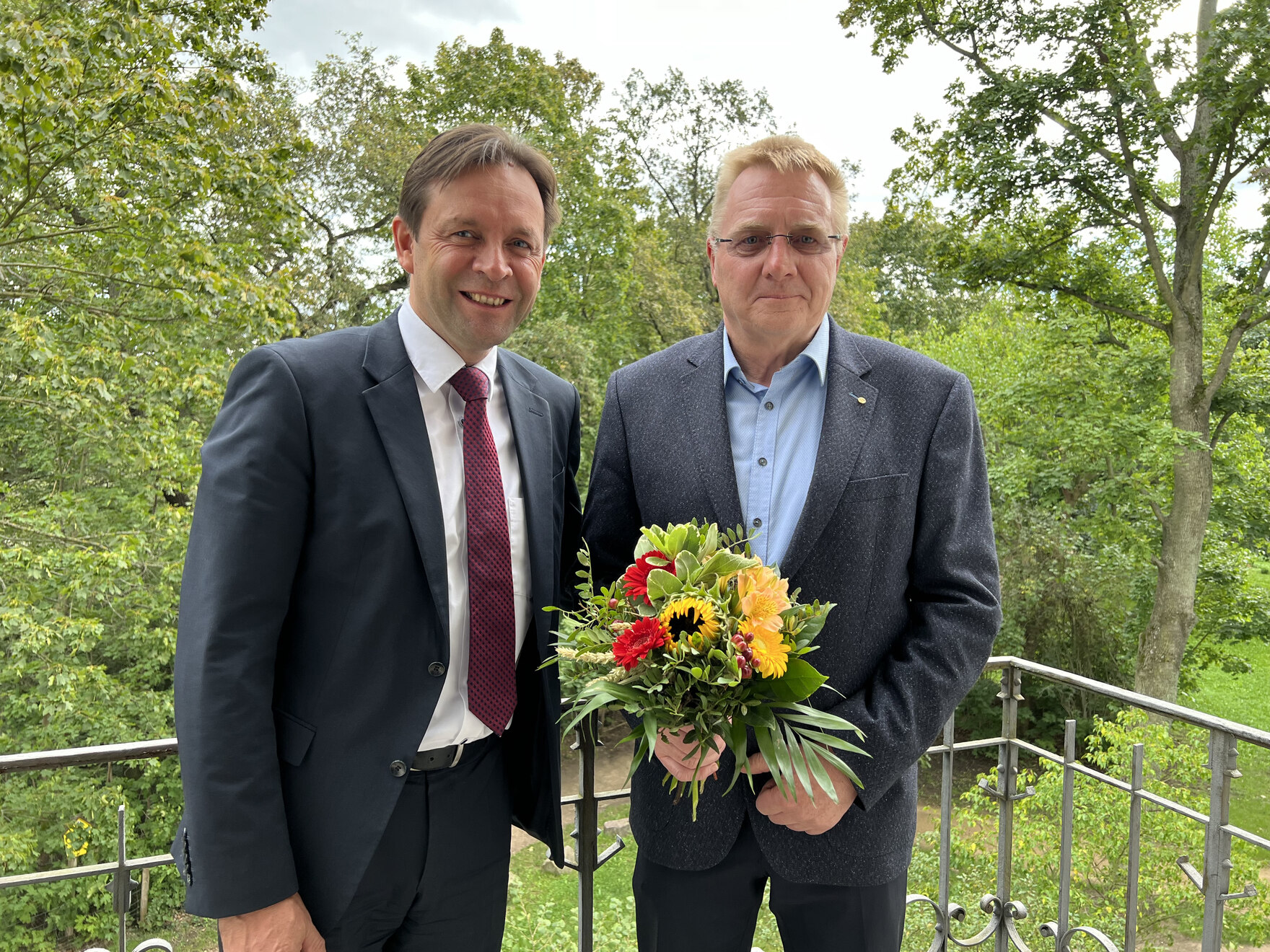 GeoSN-Präsident Ronny Zienert (links) mit Dipl.-Ing. Gunar Panoscha (rechts)