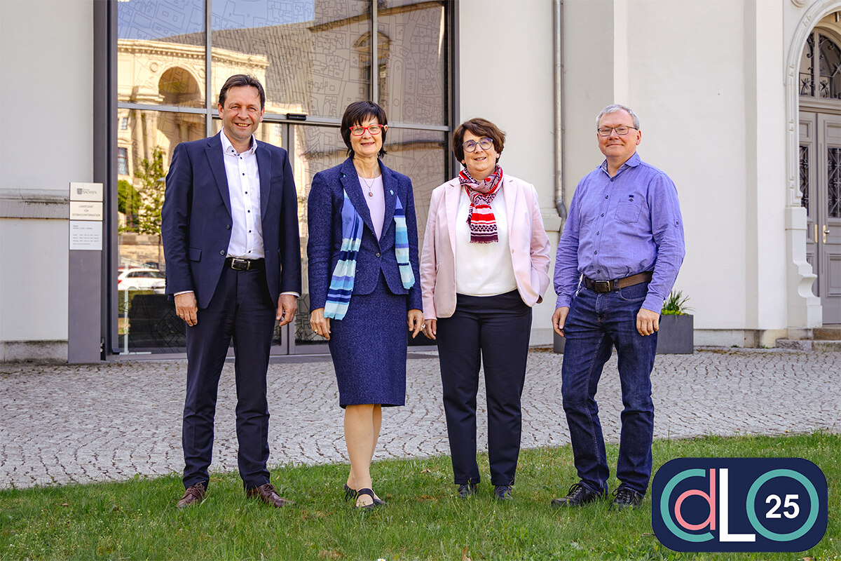 GeoSN-Präsident Ronny Zienert mit Gisela Fabian, Cordula Jäger-Bredenfeld und Dr.-Ing. Jörg Rubach