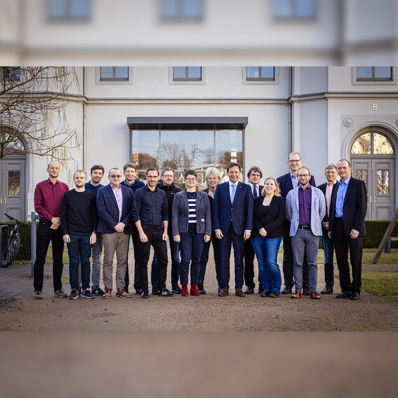 Gruppenbild Mitglieder des Fachbeirats Digitaler Zwilling Sachsen