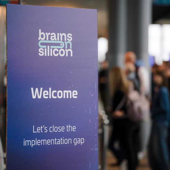 Willkommensschild zur Brains on Silicon 2026